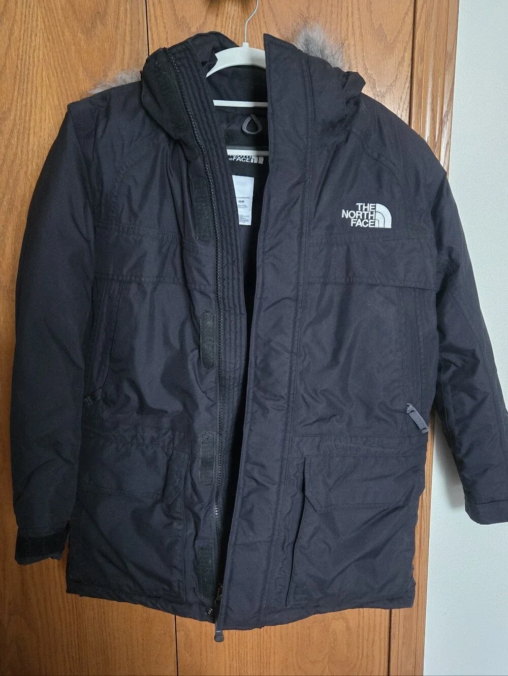 The North Face Down Insulated HYVENT Parka Jacket BOYS M BLACK Faux-Fur Hood